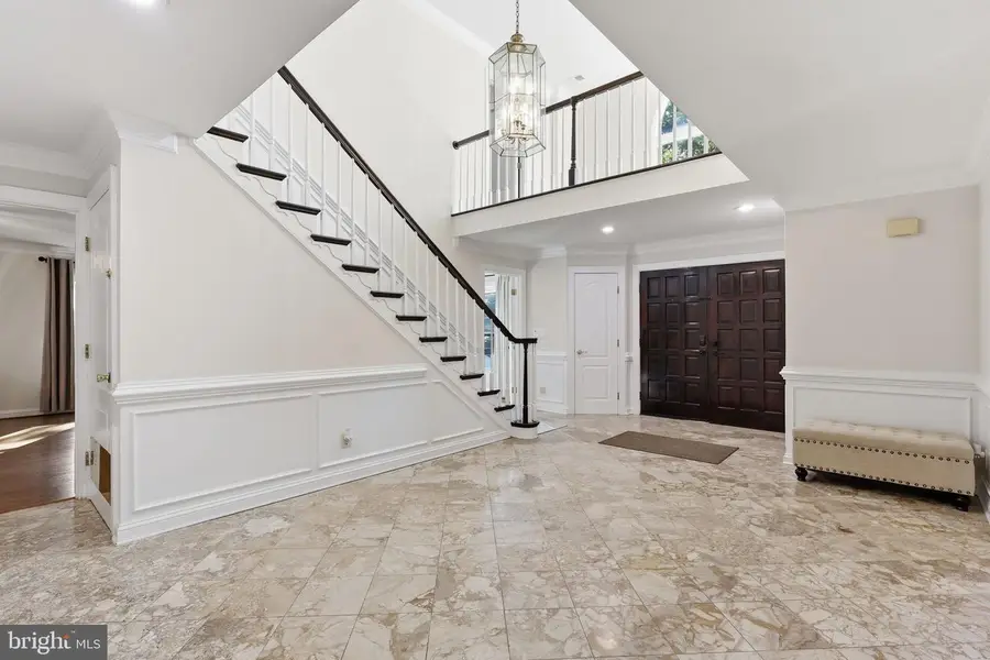 7421 Shreve Rd, Falls Church, VA 22043 - #3