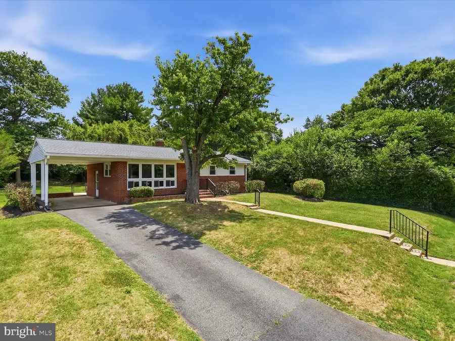 5739 Cannon Ln, Alexandria, VA 22303 - #2