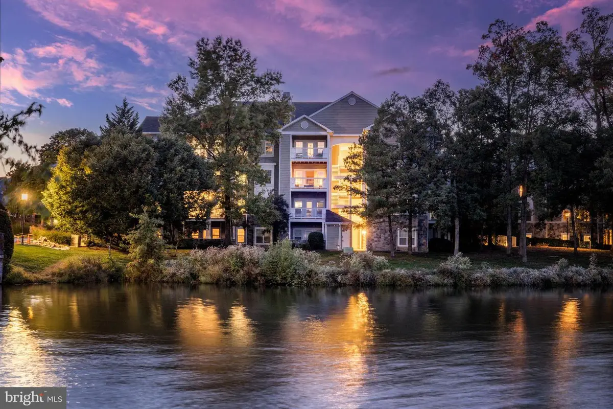 1720 Lake Shore Crest Dr #16, Reston, VA 20190 - #1