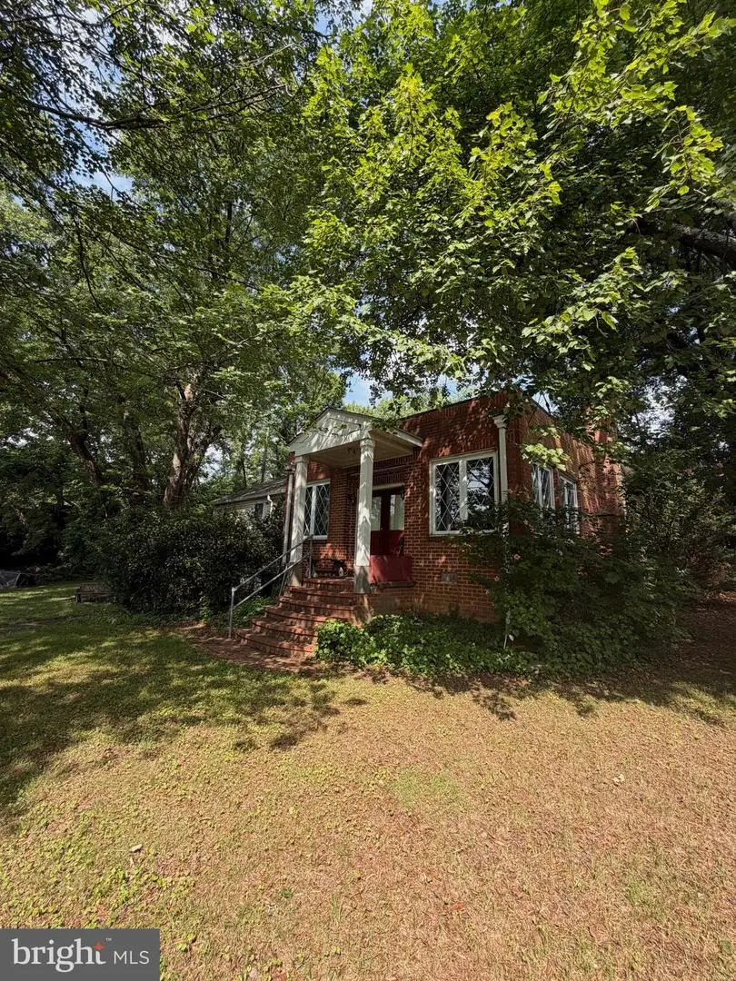 7314 Idylwood Rd, Falls Church, VA 22043 - #3