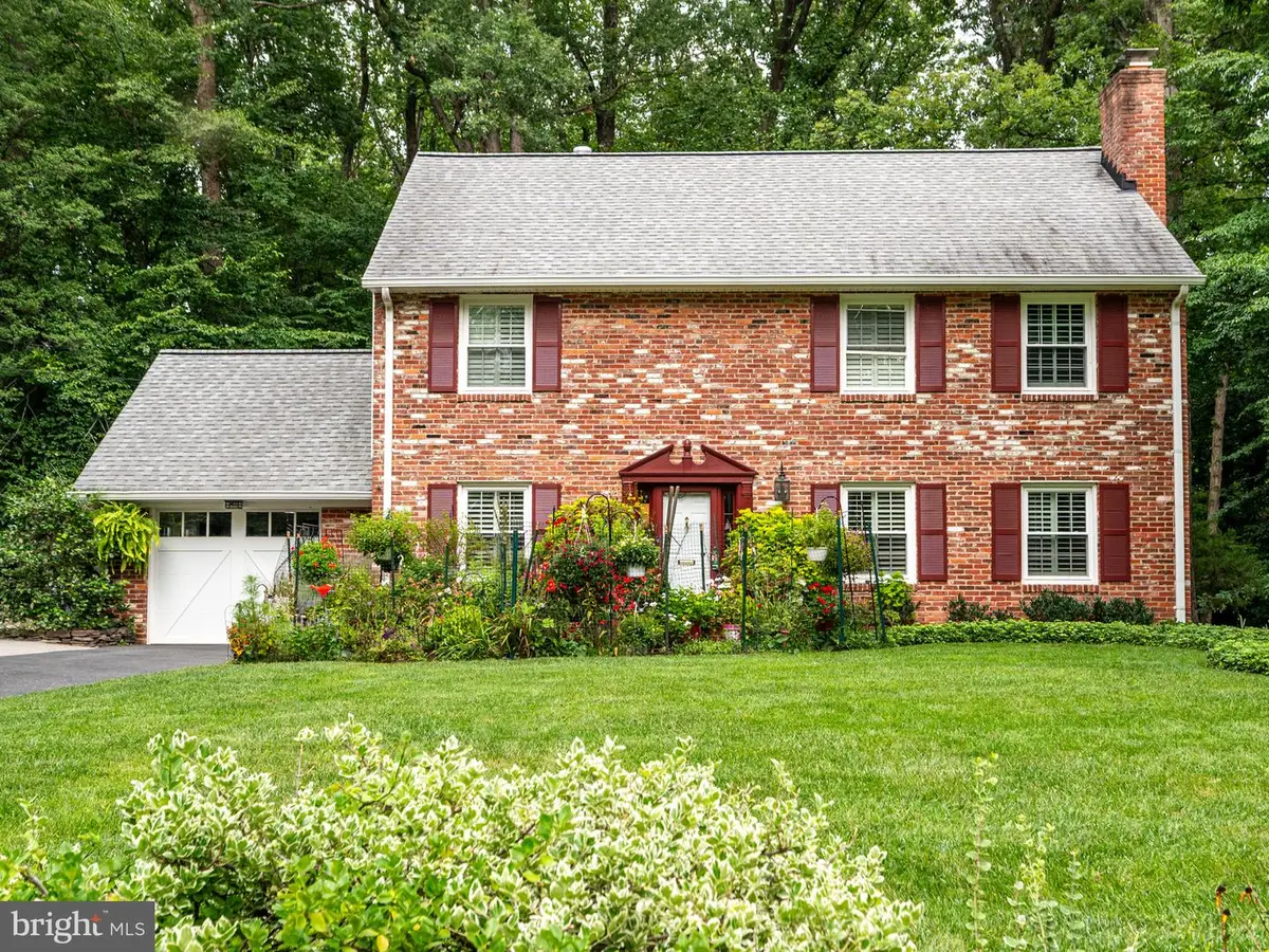 5021 Kingston Dr, Annandale, VA 22003 - #1