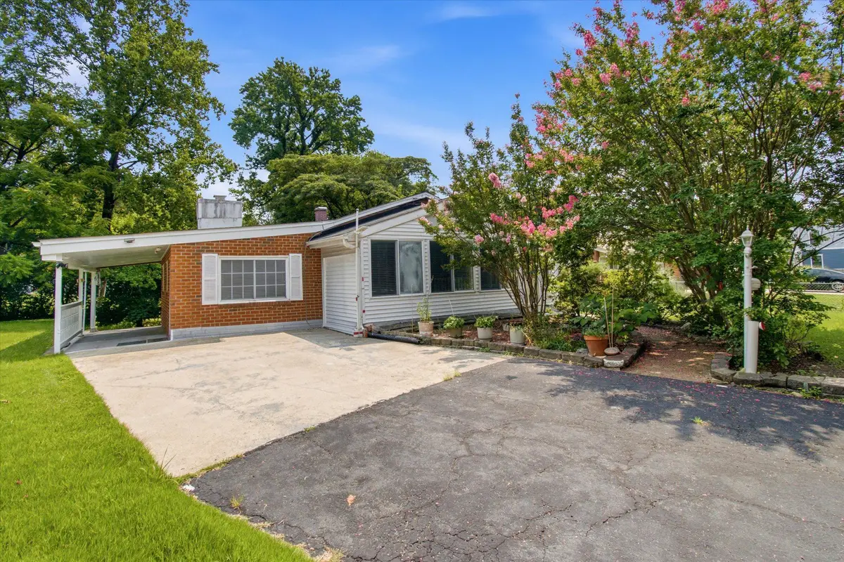 6242 Indian Run Pkwy, Alexandria, VA 22312 - #1
