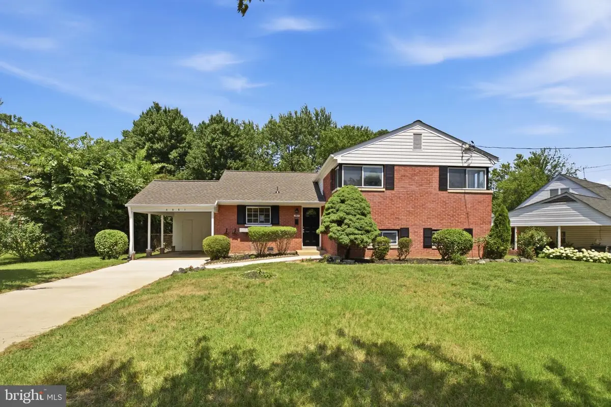 5907 Camberly Ave, Springfield, VA 22150 - #1