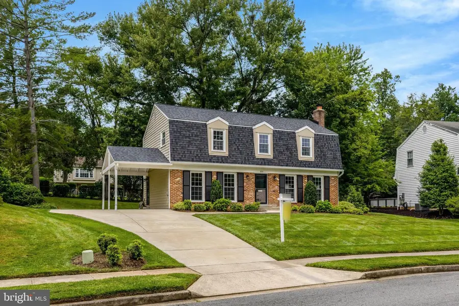 8104 Briar Creek Dr, Annandale, VA 22003 - #2