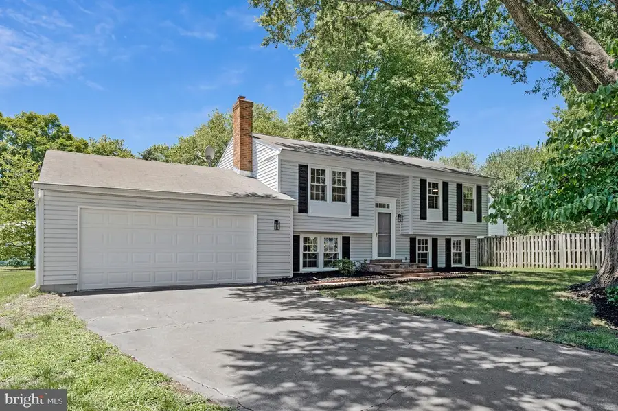 12809 Bexhill Ct, Herndon, VA 20171 - #3