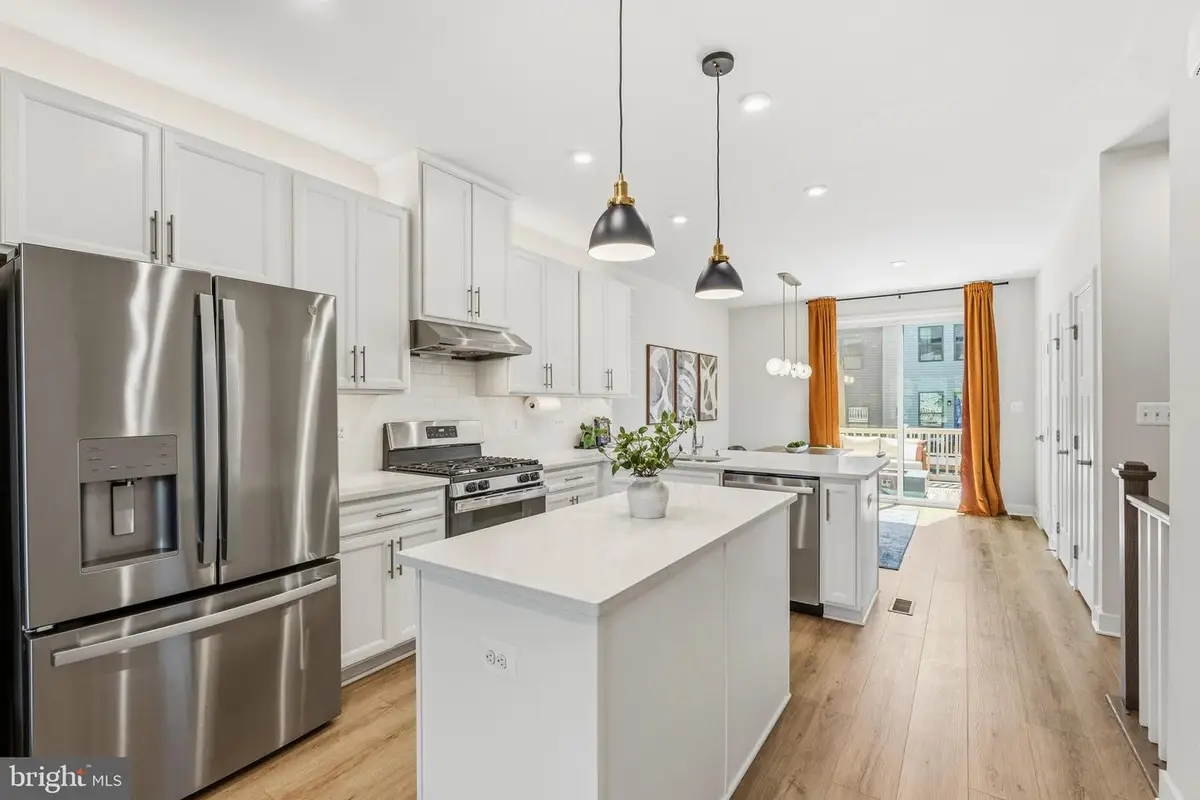 14016 Airfoil Rd, Herndon, VA 20171 - #1