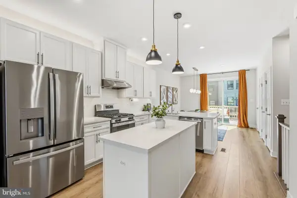 14016 Airfoil Rd, HERNDON, VA 20171