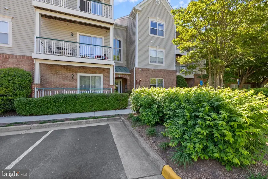 6551 Grange Ln #202, Alexandria, VA 22315 - #3