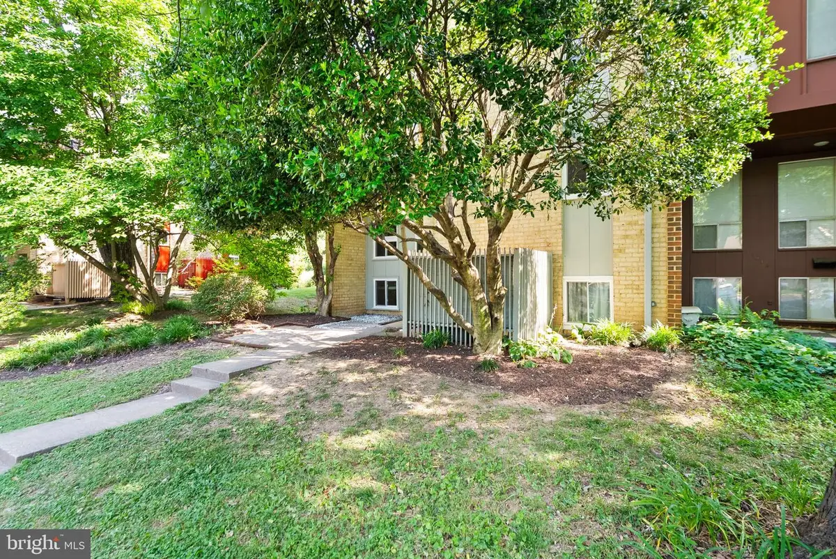 11041 Saffold Way, Reston, VA 20190 - #1