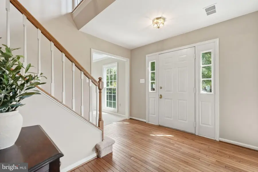 4308 Warner Ln, Chantilly, VA 20151 - #3