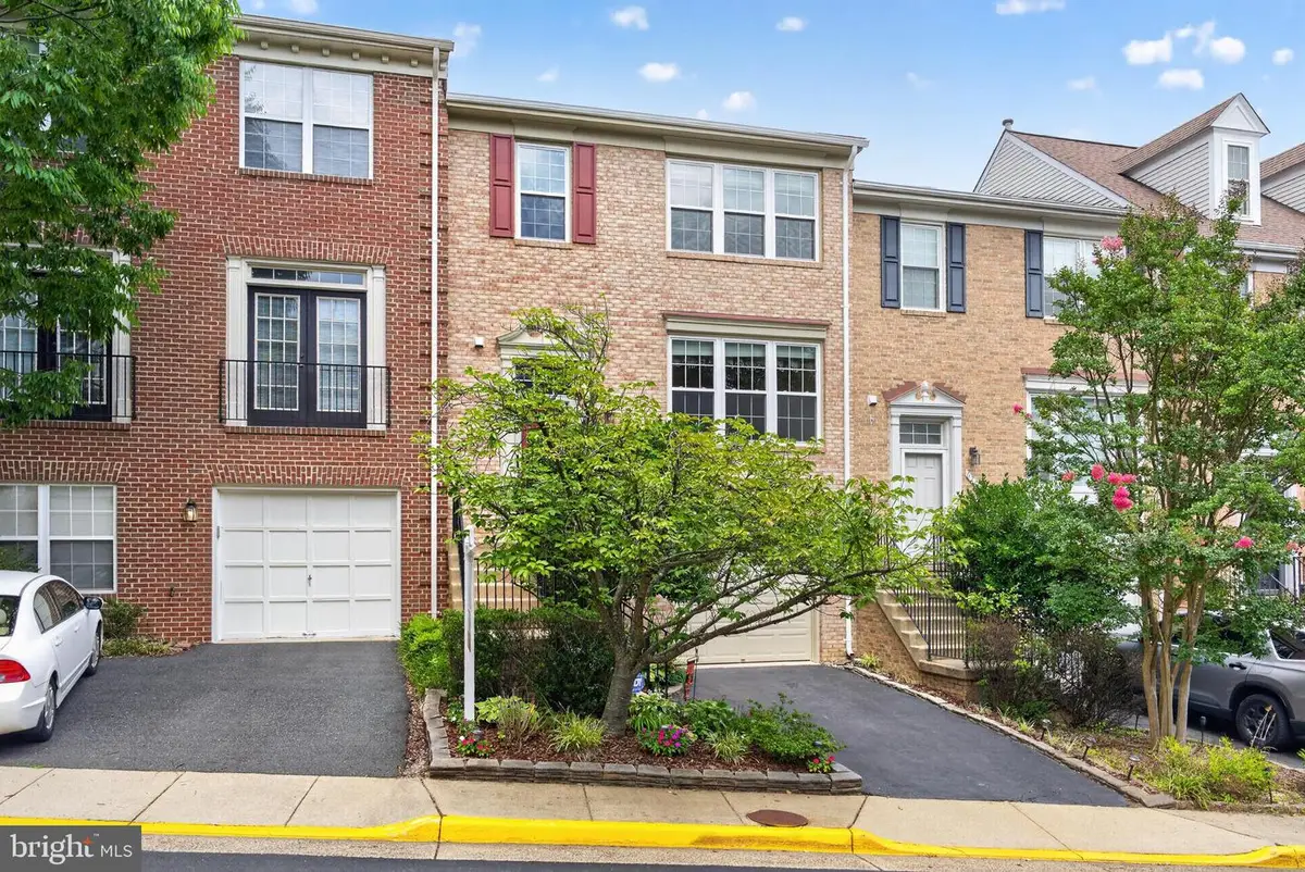 6295 Taliaferro Way, Alexandria, VA 22315 - #1