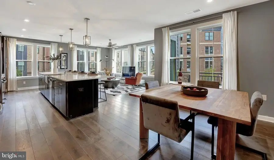 3927 Fair Ridge Dr #208, Fairfax, VA 22033 - #3
