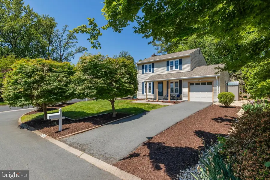 9556 Pine Bough Pl, Vienna, VA 22181 - #3