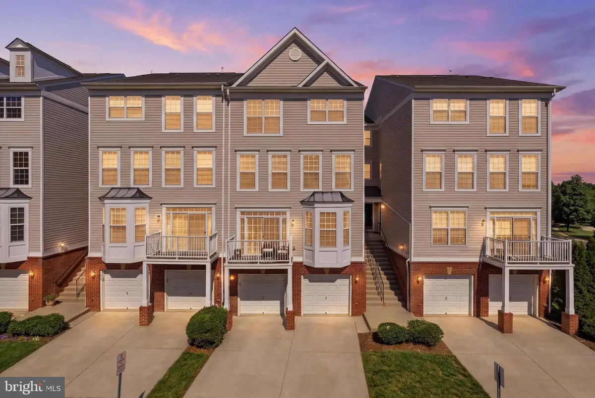 2504 Einstein St #260, Herndon, VA 20171 - #1