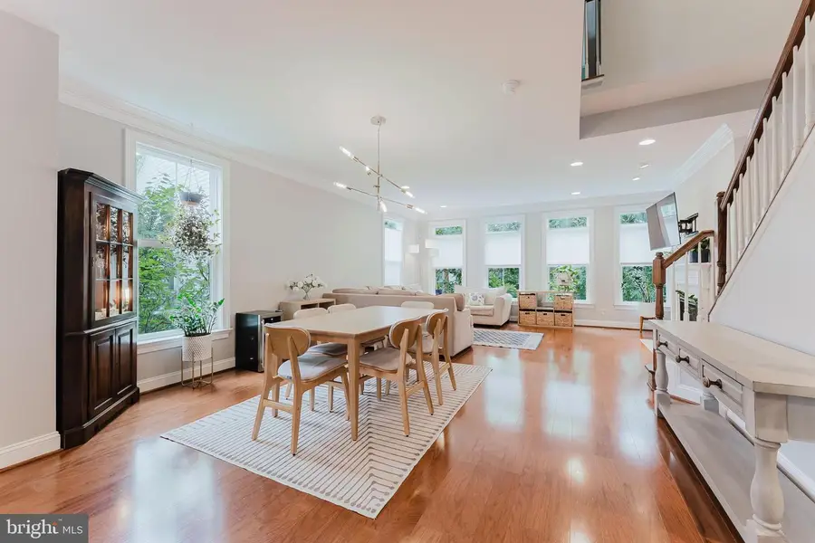 9441 Canonbury Sq, Fairfax, VA 22031 - #2
