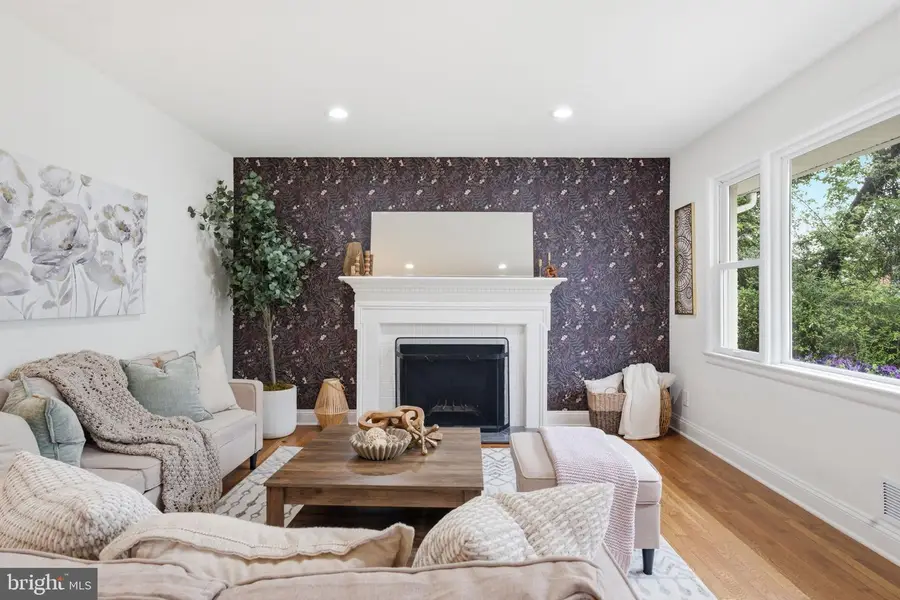 1716 Macon St, McLean, VA 22101 - #3