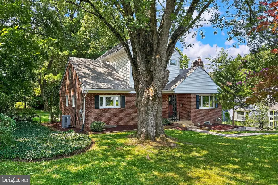 6413 Carolyn Dr, Falls Church, VA 22044 - #2