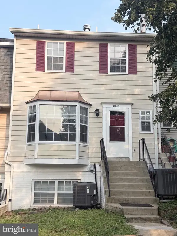 4048 Spring Run Ct, CHANTILLY, VA 20151