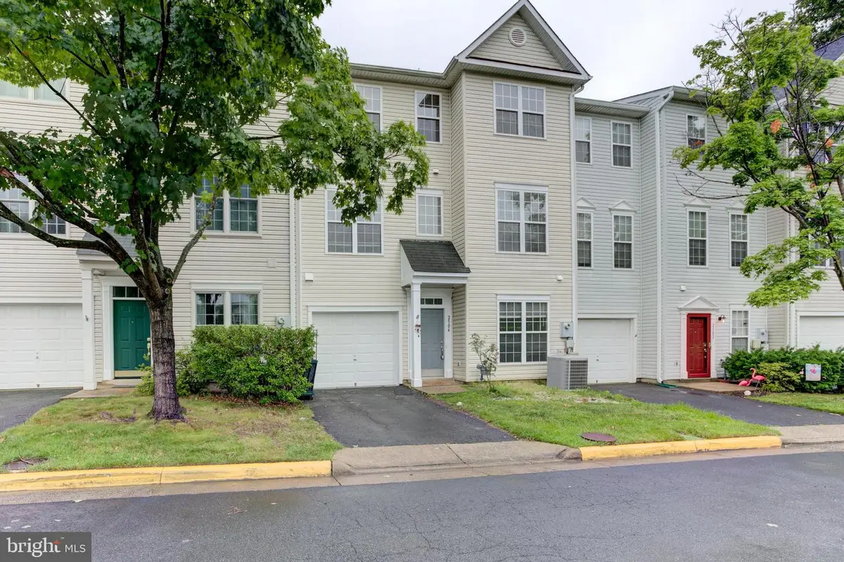 2504 Logan Wood Dr, Herndon, VA 20171 - #1