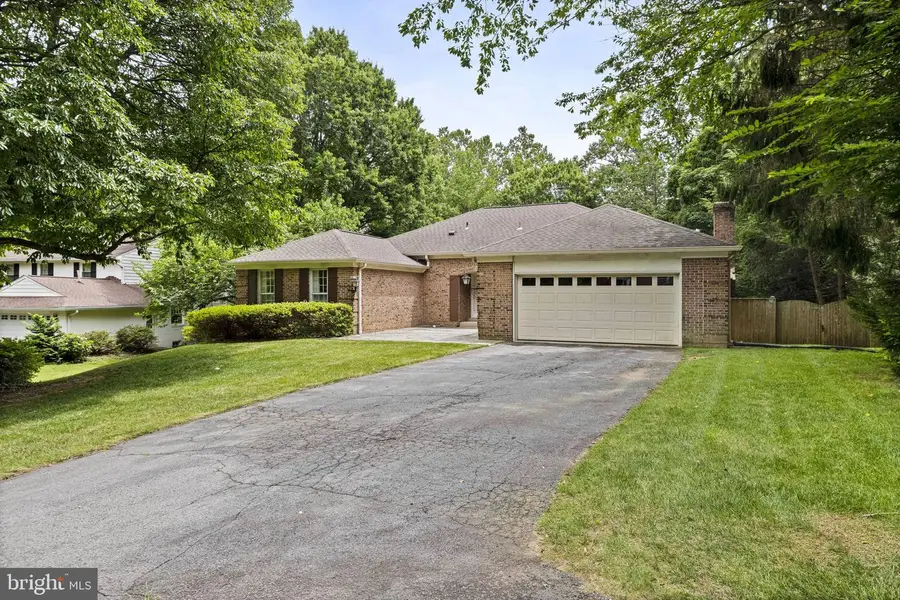 712 Ridge Dr, McLean, VA 22101 - #2