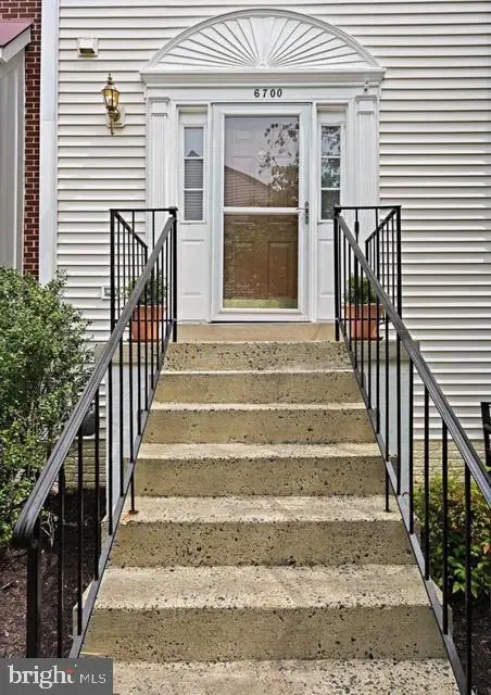 6700 Jenny Leigh Ct, CENTREVILLE, VA 20121