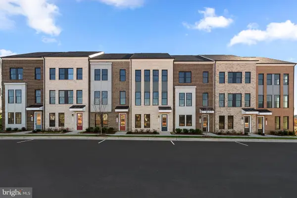 2 Aviation Pl #tally 20-r2-rt, HERNDON, VA 20171