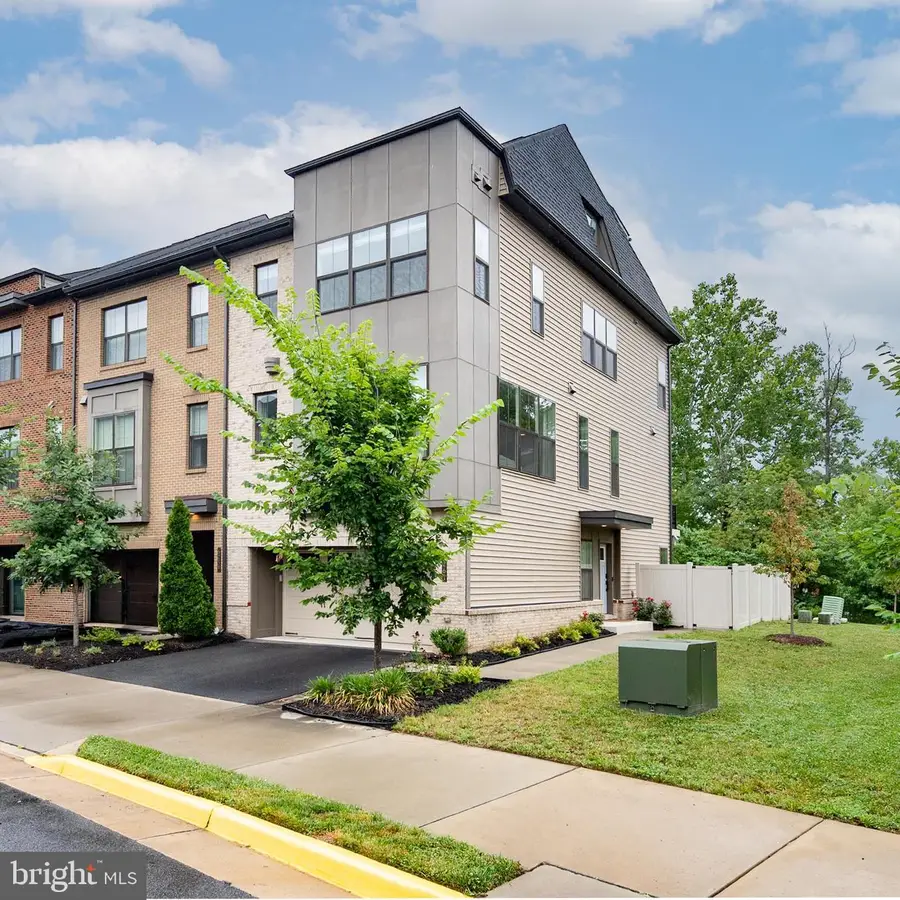 6261 Edsall Rd, Alexandria, VA 22312 - #2