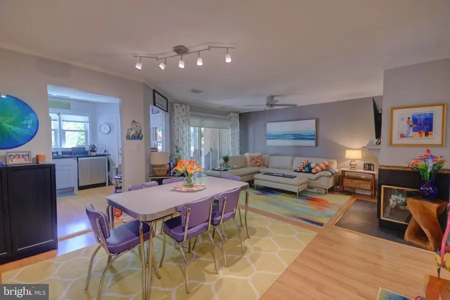 3151 Covewood Ct #i, Falls Church, VA 22042 - #3