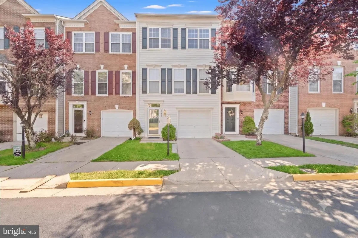 5280 Kestrel Crossing Dr, Alexandria, VA 22312 - #1