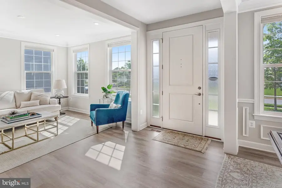 8934 Hubbard Way, Lorton, VA 22079 - #2