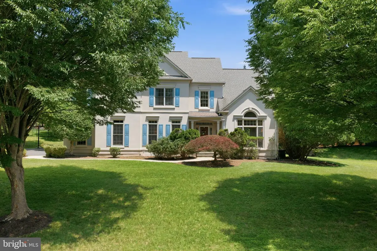 1407 Woodhurst Blvd, McLean, VA 22102 - #1