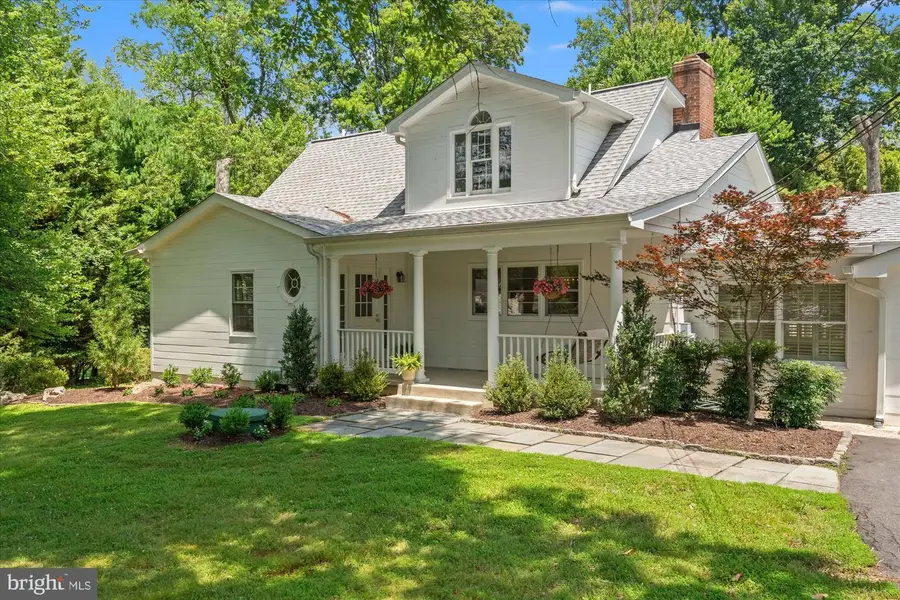 2627 Five Oaks Rd, Vienna, VA 22181 - #2