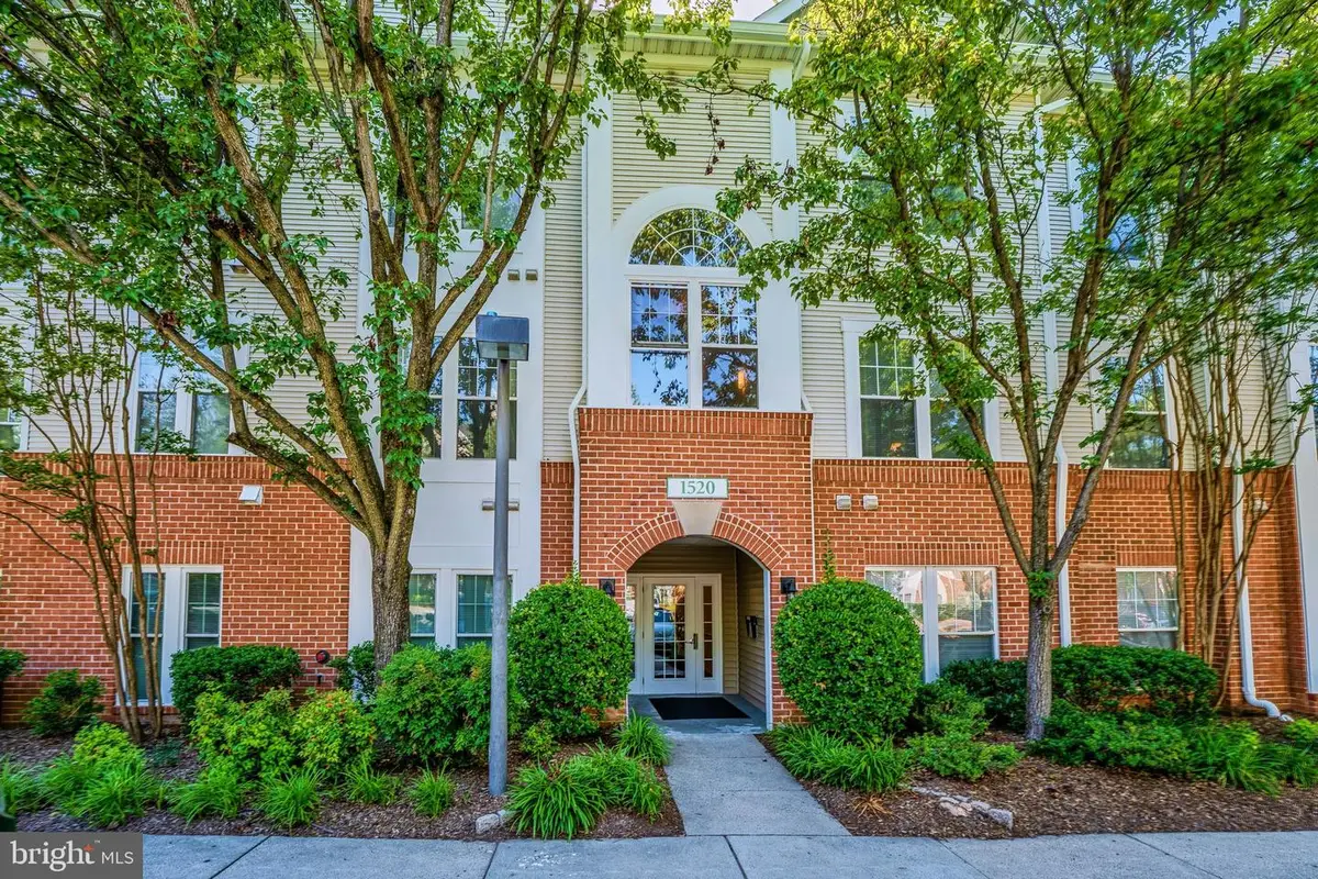 1520 N Point Dr #03-0202, Reston, VA 20194 - #1