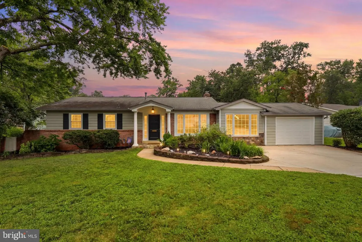8532 S Canterbury Dr, Annandale, VA 22003 - #1