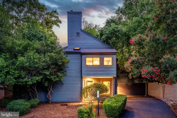 1982 Solaridge Ct, RESTON, VA 20191