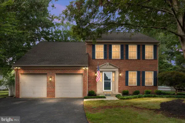 14384 Flourcastle Ct, CENTREVILLE, VA 20120