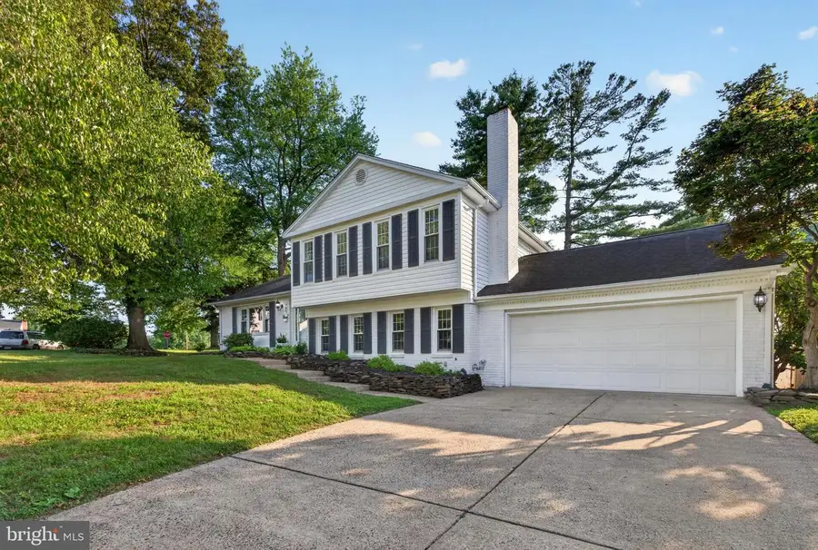 7901 Laural Valley Way, Springfield, VA 22153 - #3