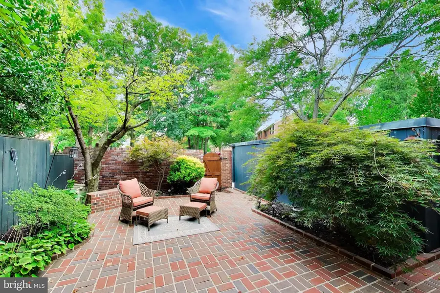8413 Forrester Blvd, Springfield, VA 22152 - #2
