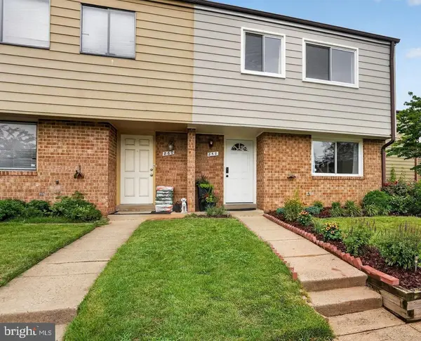 858 Dogwood Ct, HERNDON, VA 20170