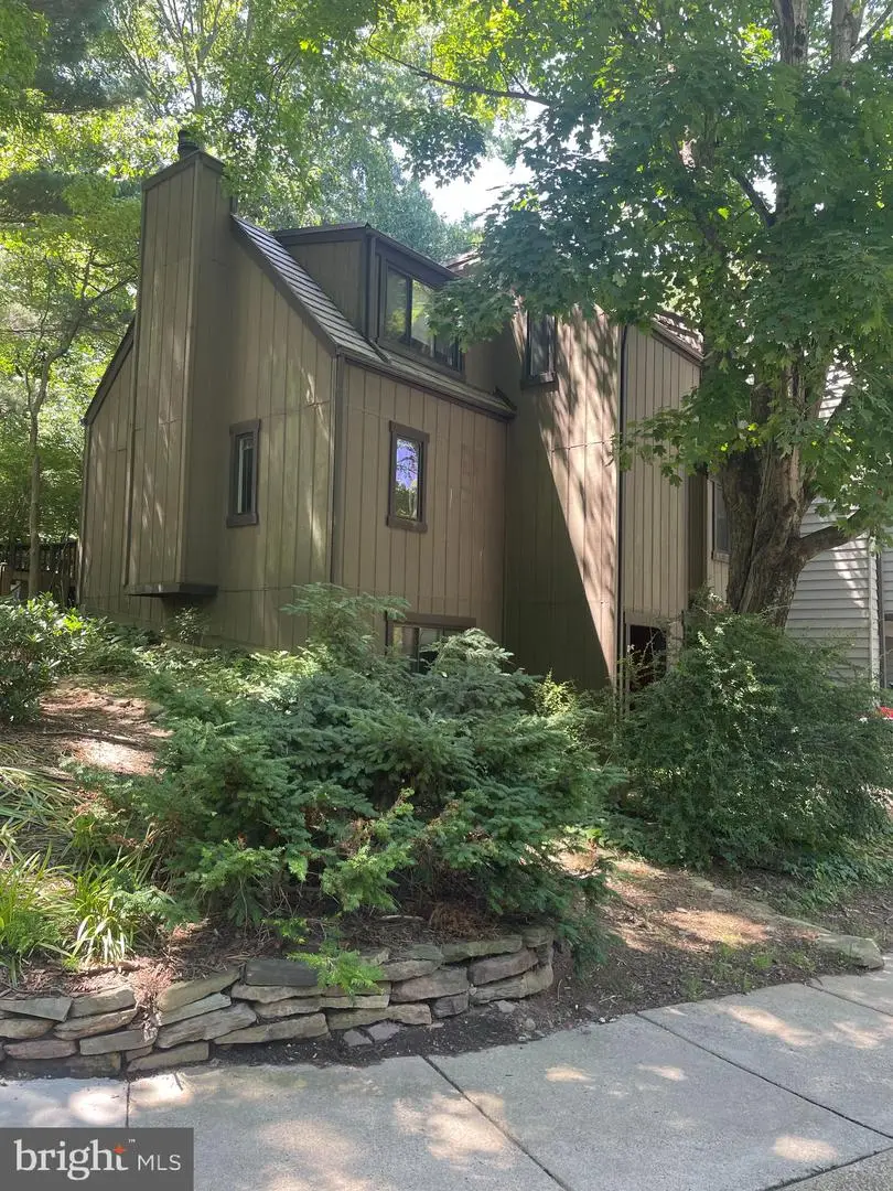 1537 Park Glen Ct, Reston, VA 20190 - #1