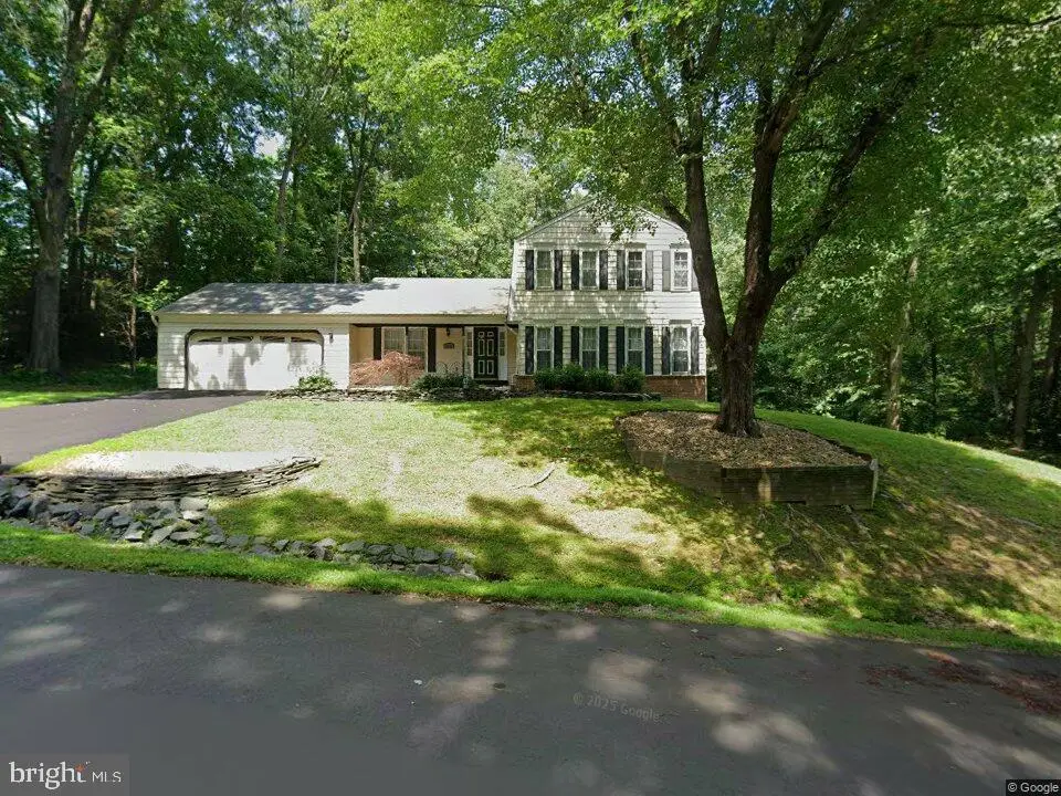6121 Queens Brigade Ct, Fairfax, VA 22030 - #1