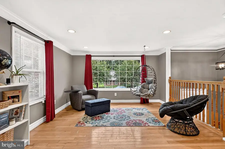 7920 Freehollow Dr, Falls Church, VA 22042 - #3