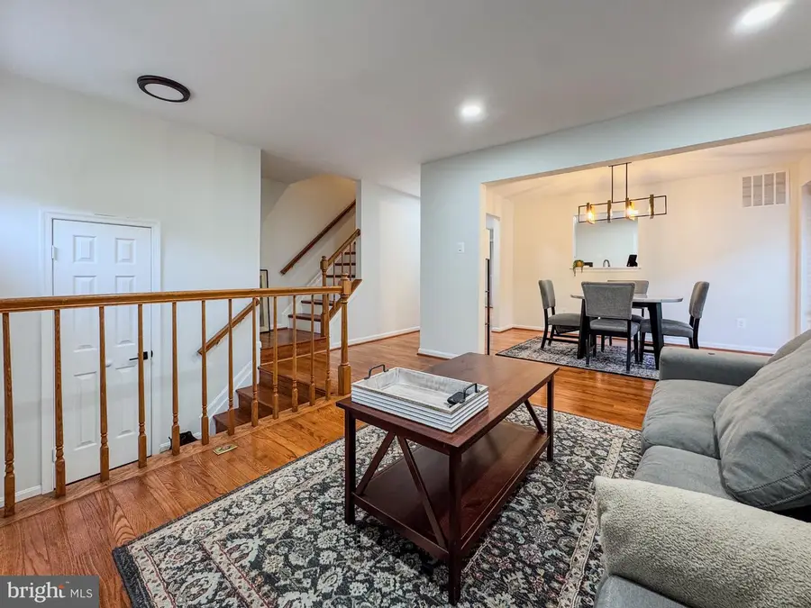 5938 Wild Brook Ct, Centreville, VA 20121 - #2