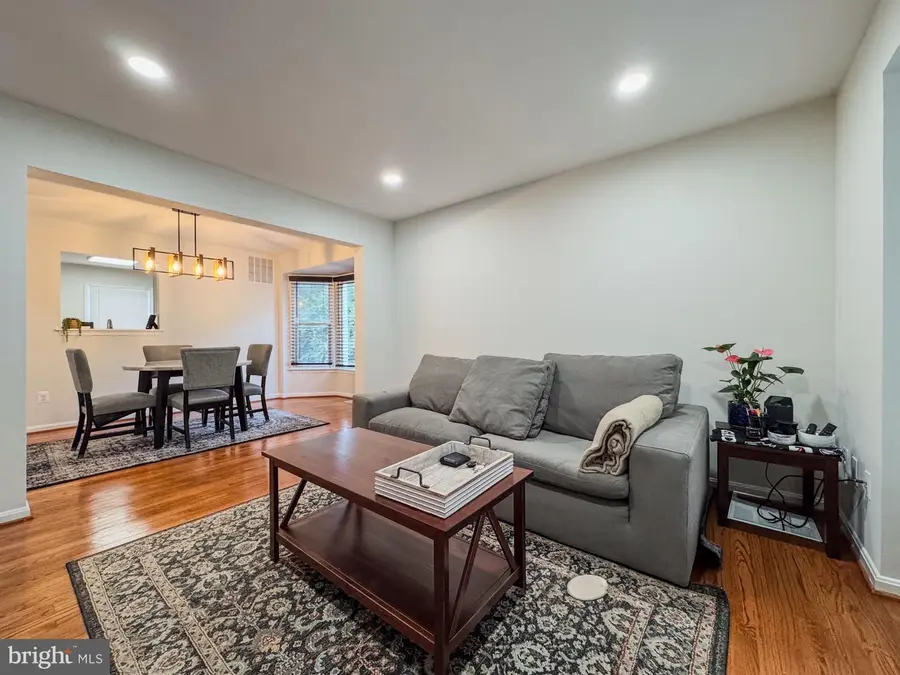 5938 Wild Brook Ct, Centreville, VA 20121 - #3