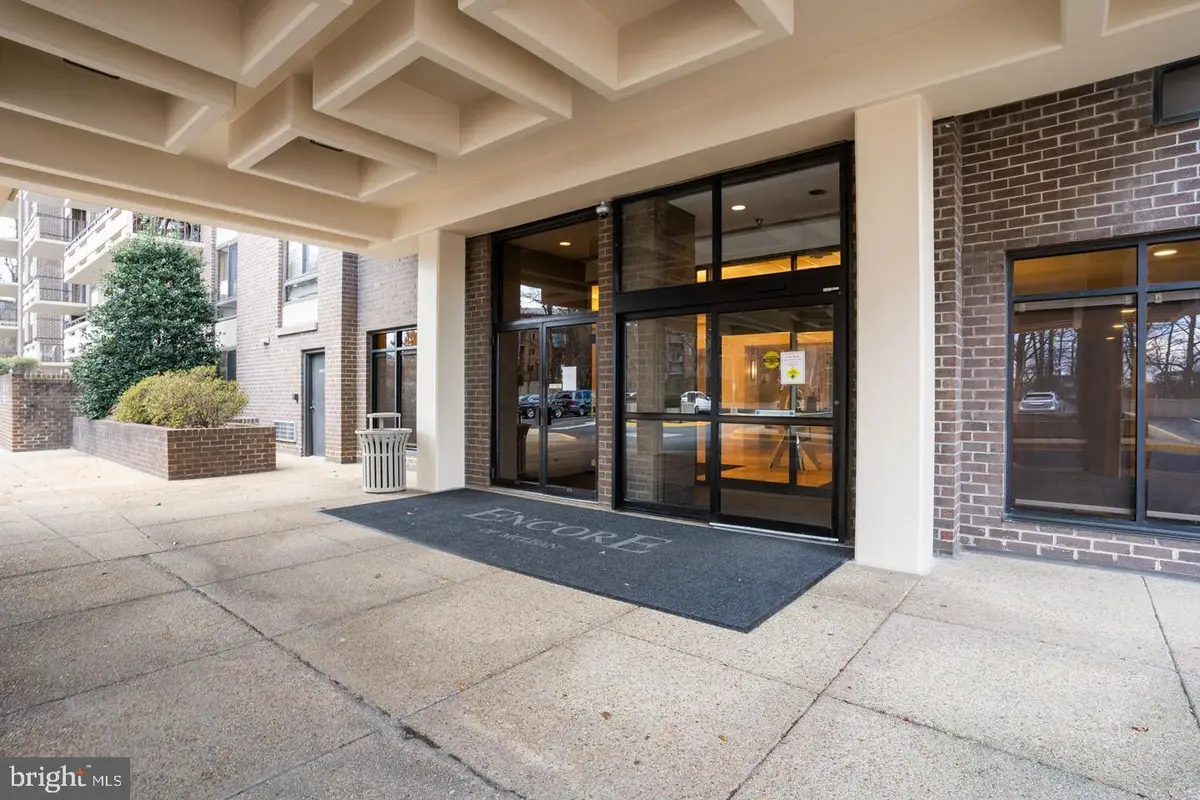 1808 Old Meadow Rd #601, McLean, VA 22102 - #1