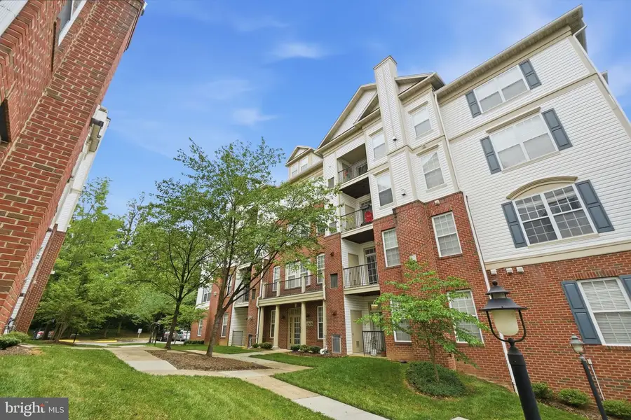 11508 Sperrin Cir #403, Fairfax, VA 22030 - #2