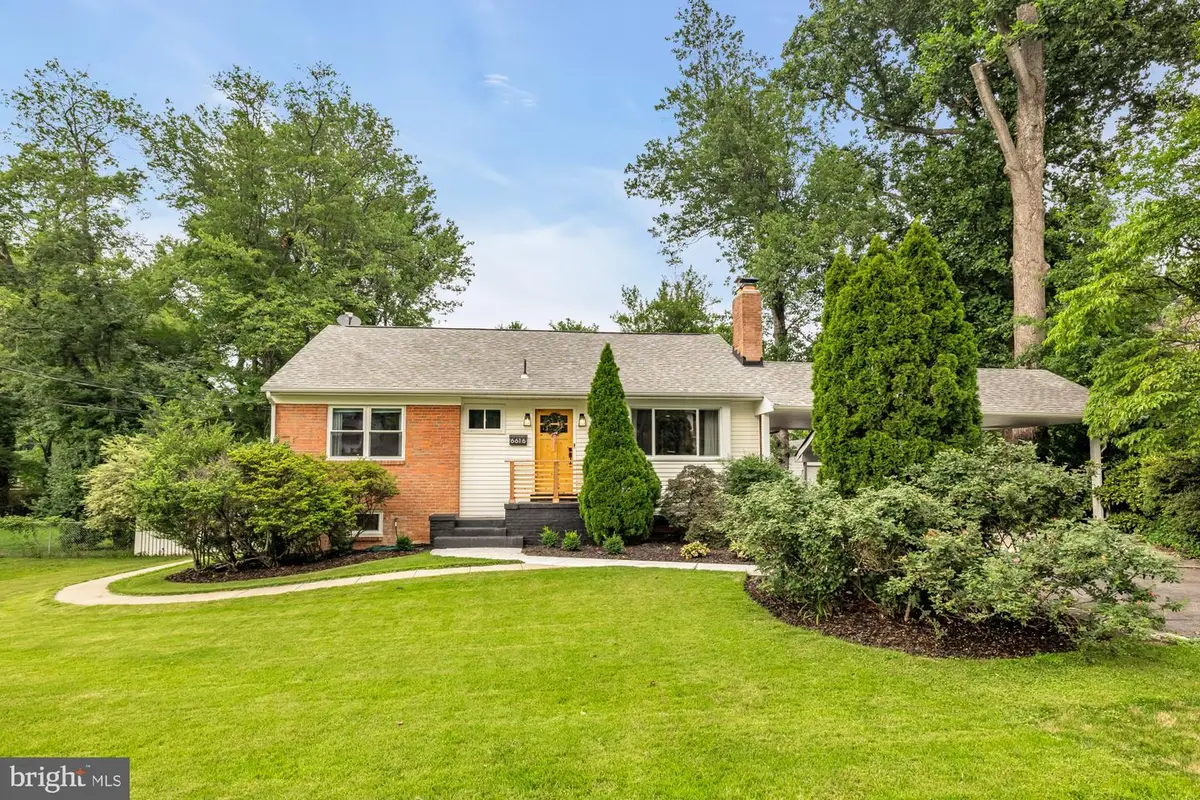 6616 Kerns Rd, Falls Church, VA 22042 - #1