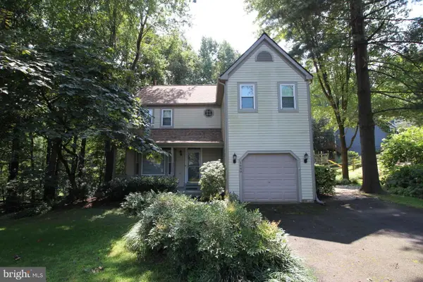 1649 Bennington Hollow Ln, RESTON, VA 20194
