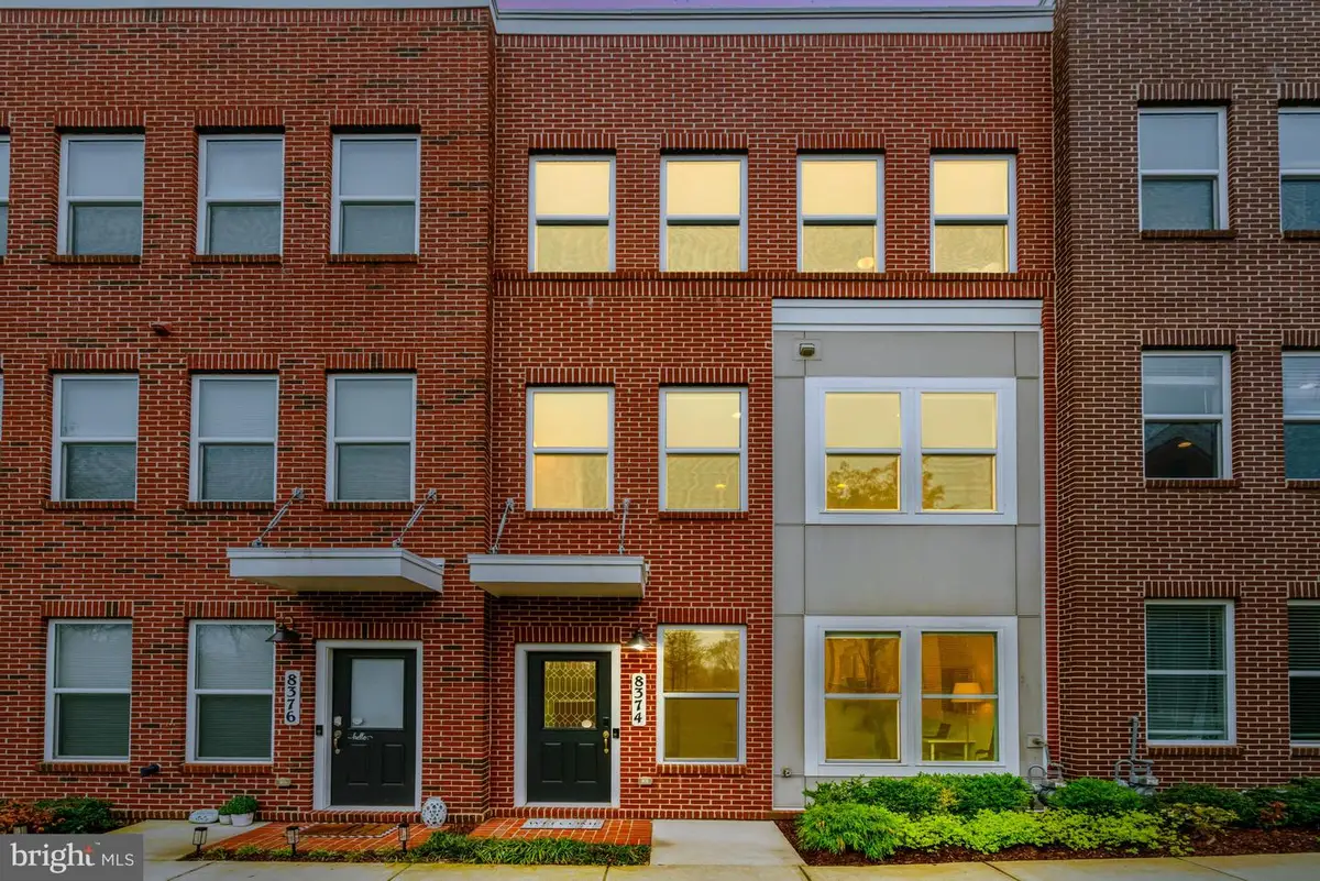 8374 Sallyport St, Lorton, VA 22079 - #1
