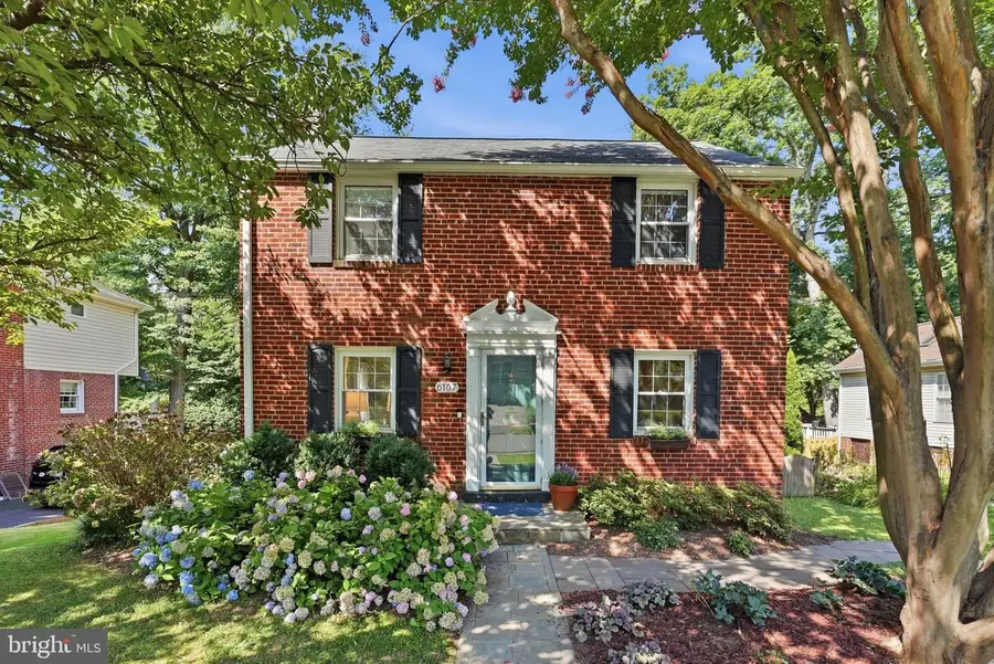 6107 Brook Dr, Falls Church, VA 22044 - #2